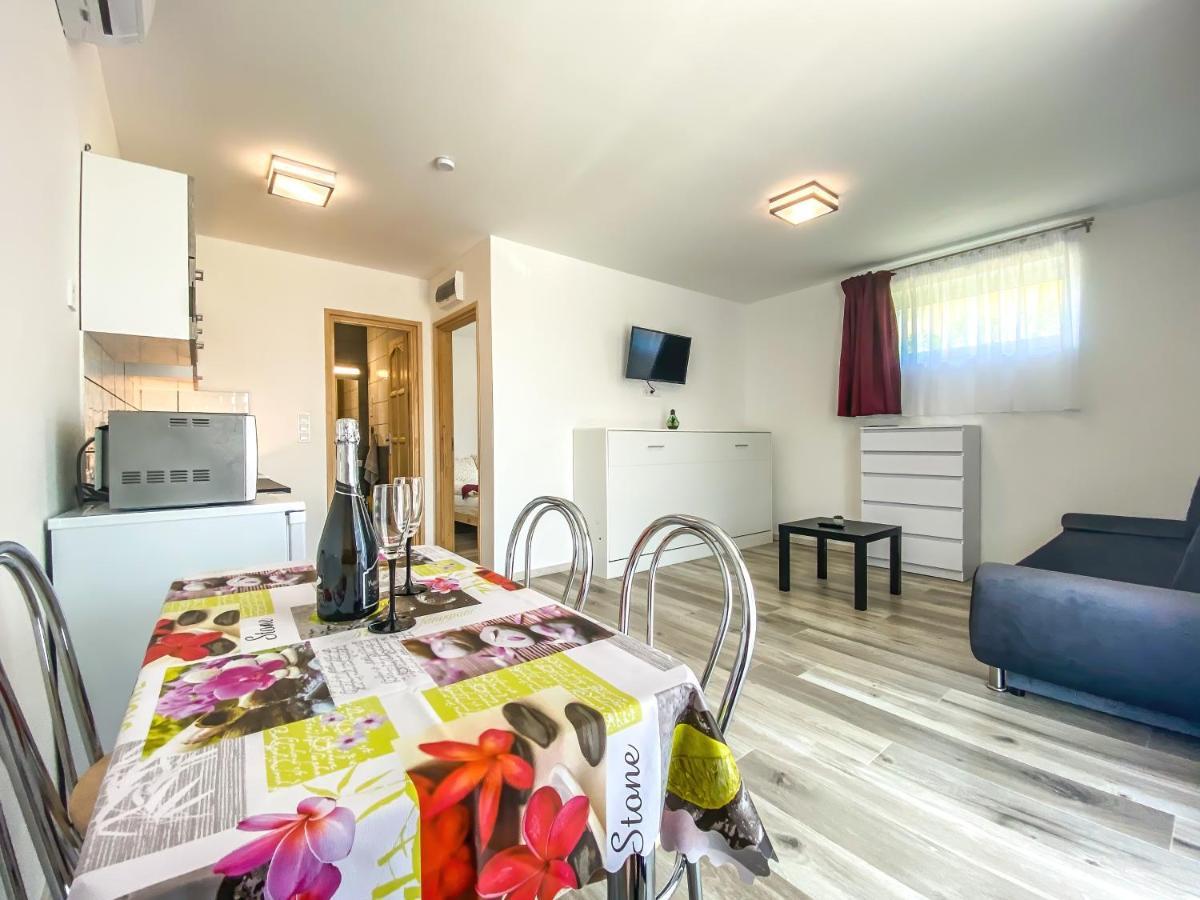 FeDa Apartmanház Balatonboglár Exterior foto